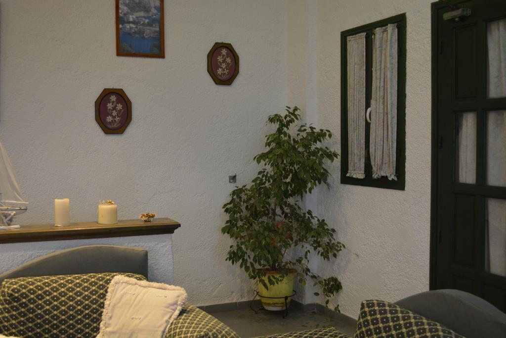 Hotel Finiki View エクステリア 写真