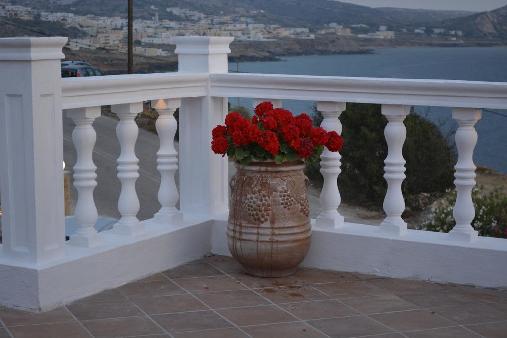 Hotel Finiki View エクステリア 写真