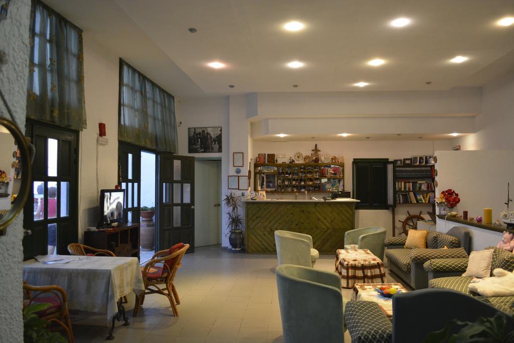 Hotel Finiki View エクステリア 写真