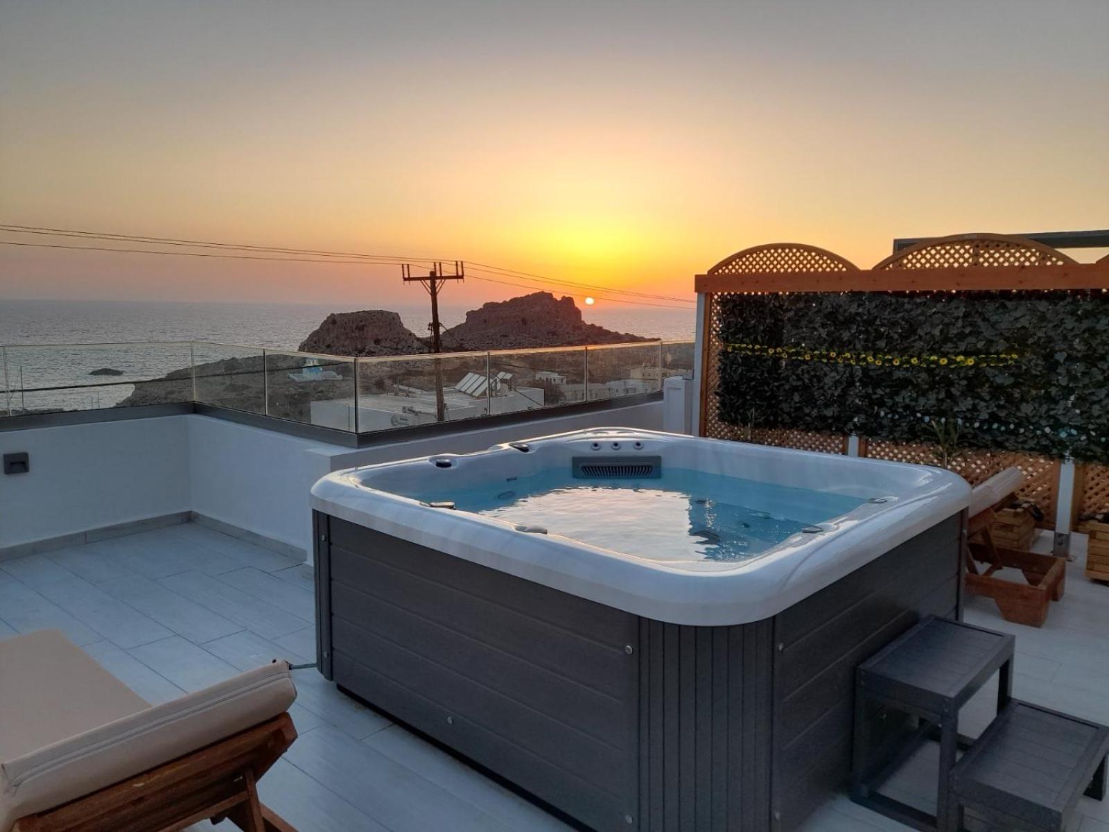 Hotel Finiki View エクステリア 写真