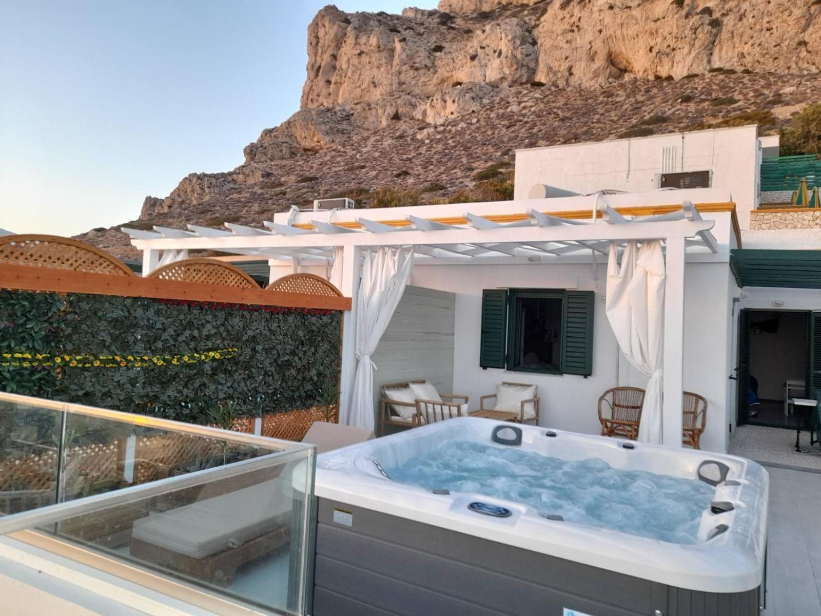 Hotel Finiki View エクステリア 写真